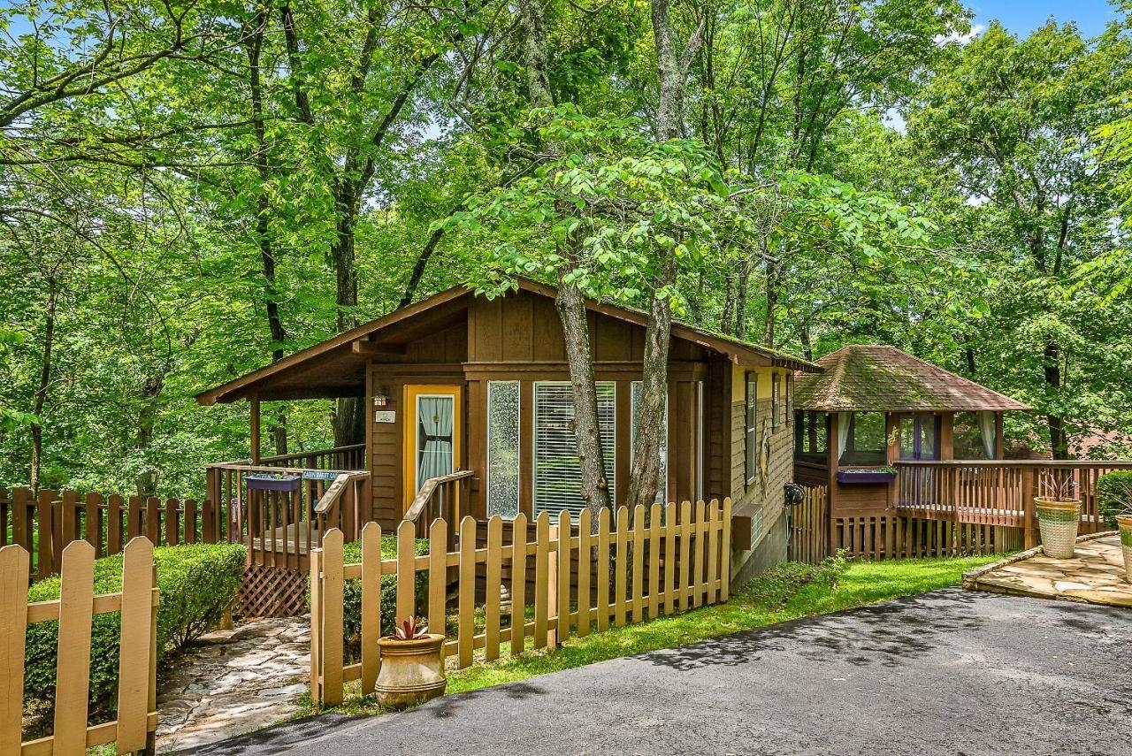 The Woods Cabins Eureka Springs Eksteriør bilde