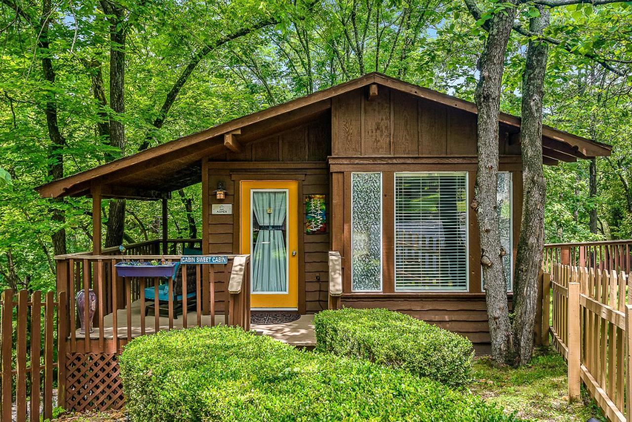The Woods Cabins Eureka Springs Eksteriør bilde